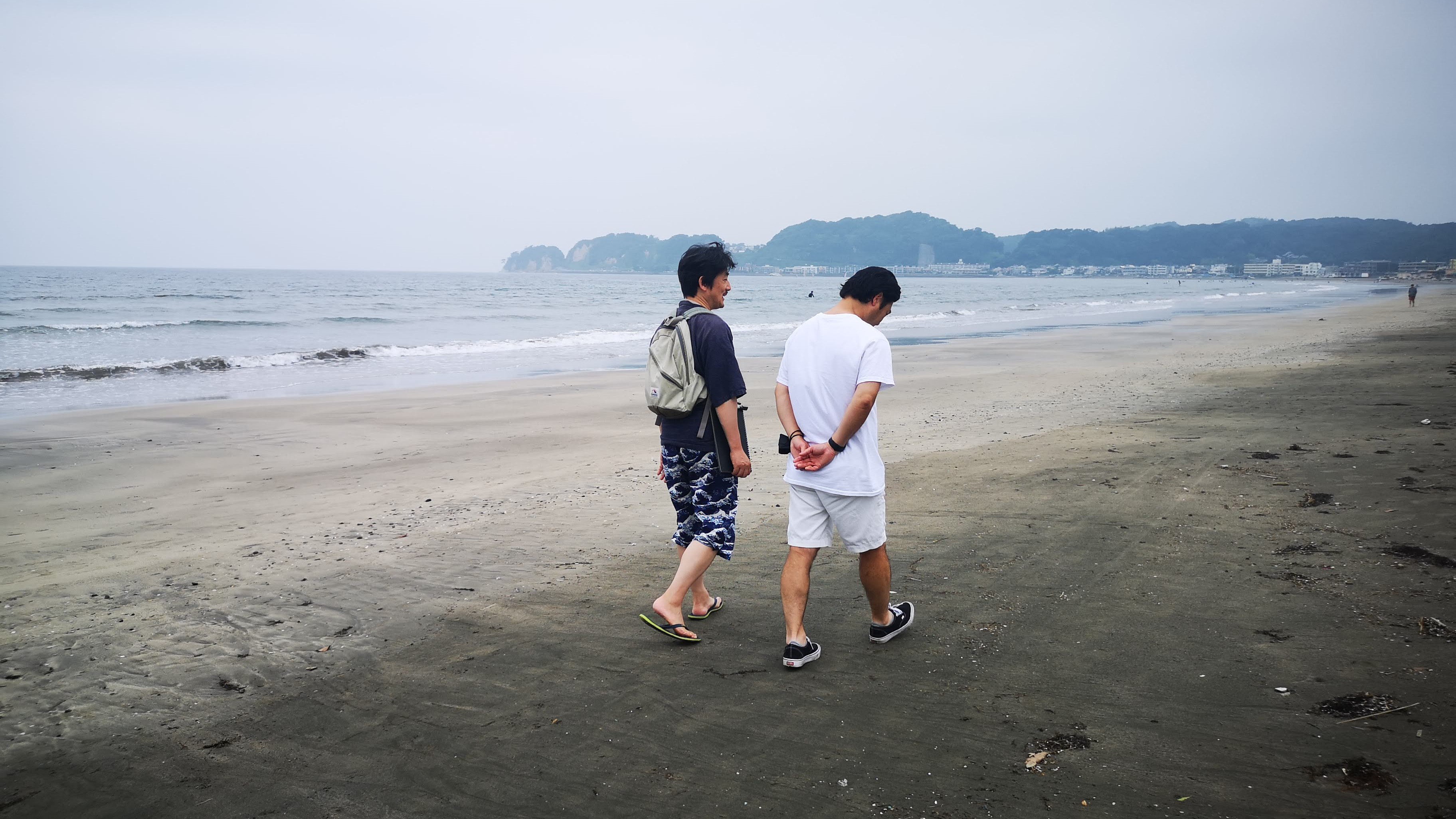 01 人と向き合う16x9.jpg
